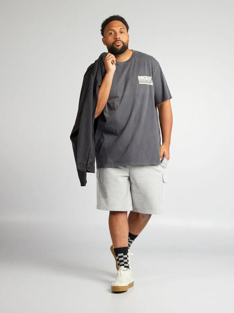 BERMUDAS CON BOLSILLOS CON SOLAPA  GRIS