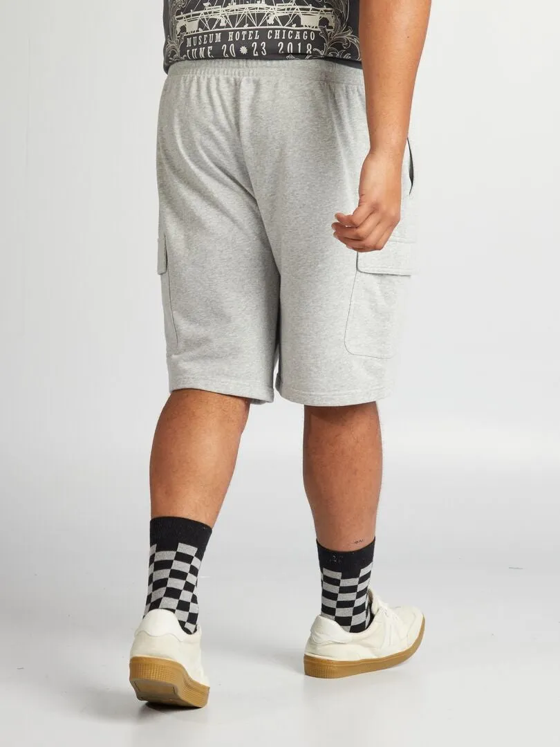 BERMUDAS CON BOLSILLOS CON SOLAPA  GRIS
