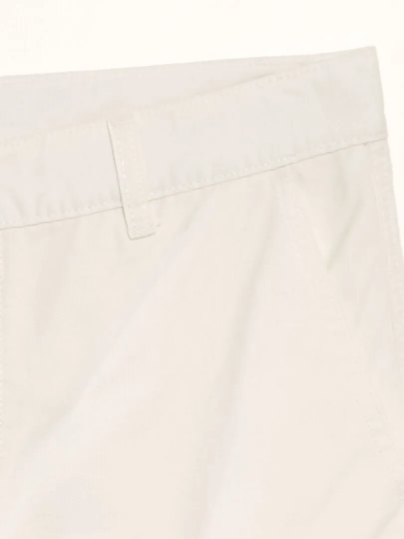 BERMUDAS CON BOLSILLOS EN LOS LATERALES  BLANCO