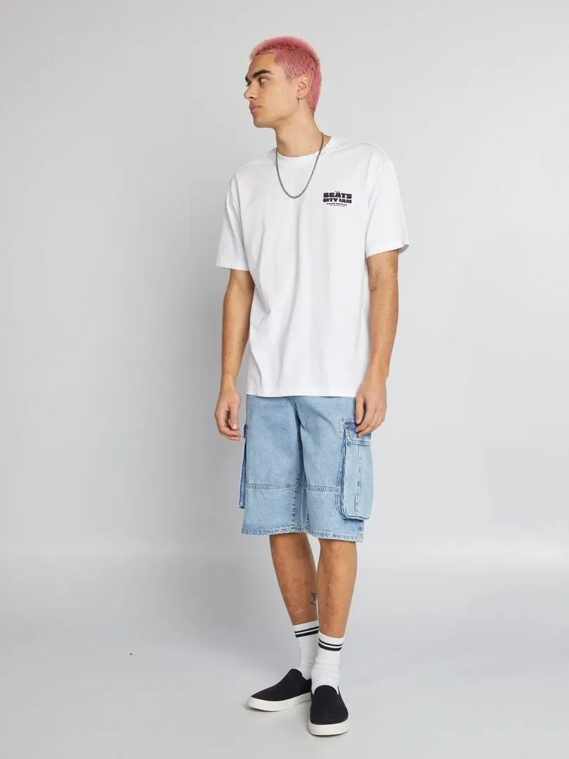 CAMISETA CON ESTAMPADO EN EL PECHO  BLANCO