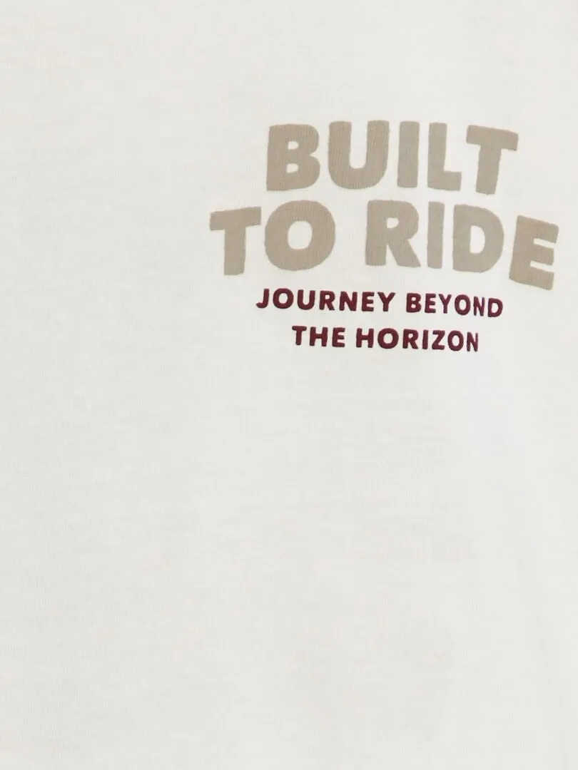 CAMISETA CON ESTAMPADO TRASERO  BLANCO