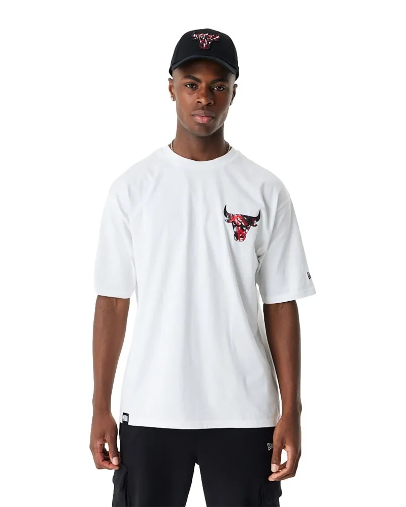 Camiseta new era blanca bulls nba large infill os tee chibul