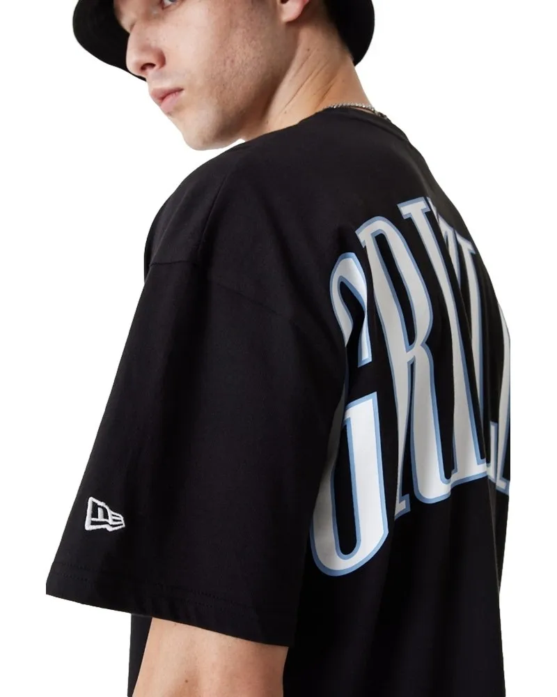 Camiseta new era negra grizzlees arch wrdmrk os tee memgri