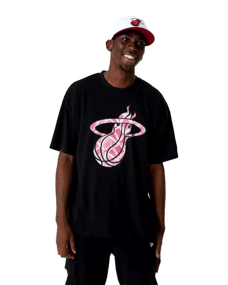 Camiseta new era negra heat nba infill logo os tee