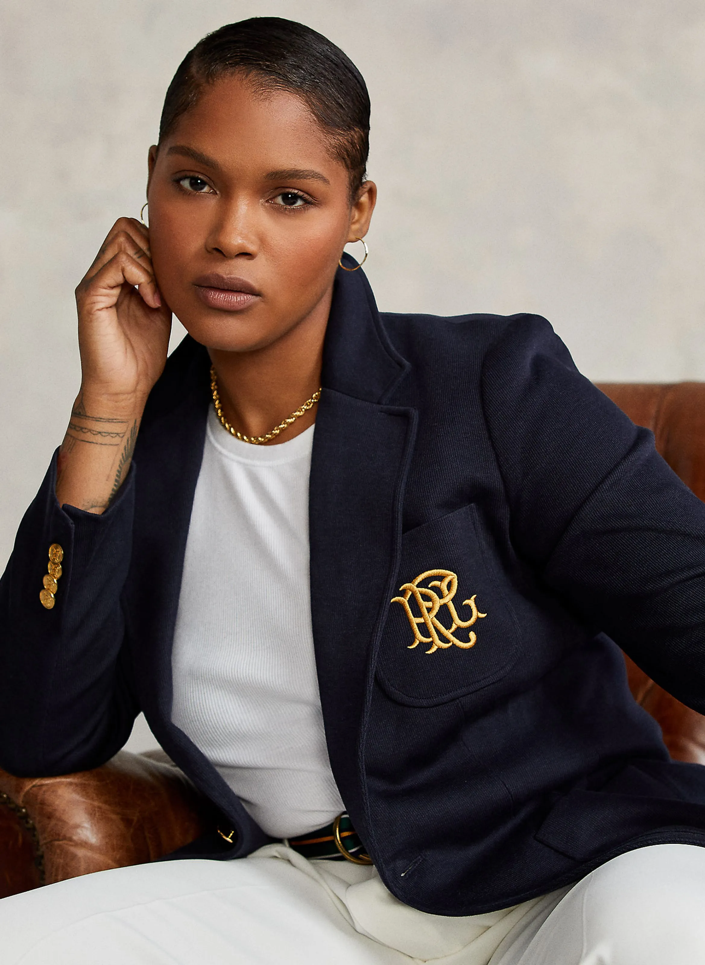 Chaqueta de mezcla de algodón con cuello sastre bordada en azul