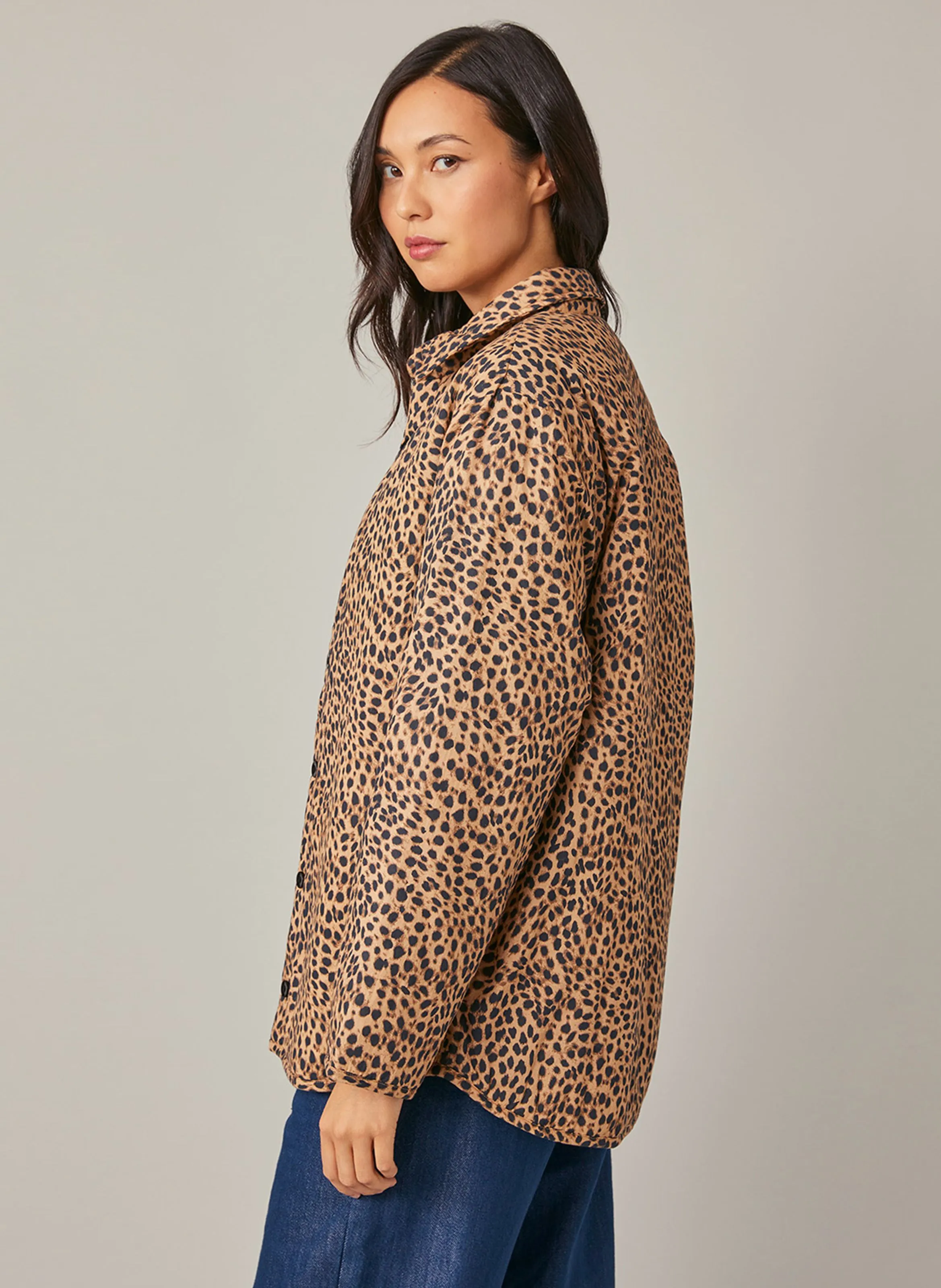 FABRICIA  CHAQUETA CON CUELLO CLáSICO DE ALGODóN ESTAMPADO EN MARRON