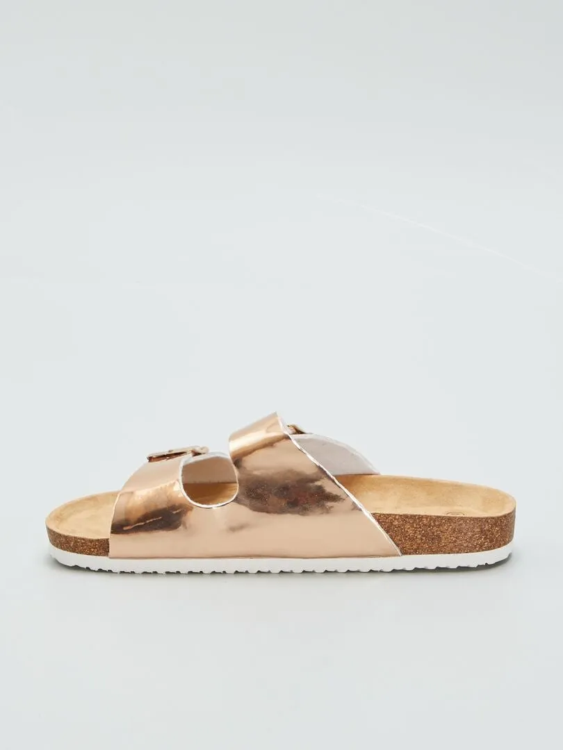 MULES CON HEBILLAS METáLICAS  BEIGE