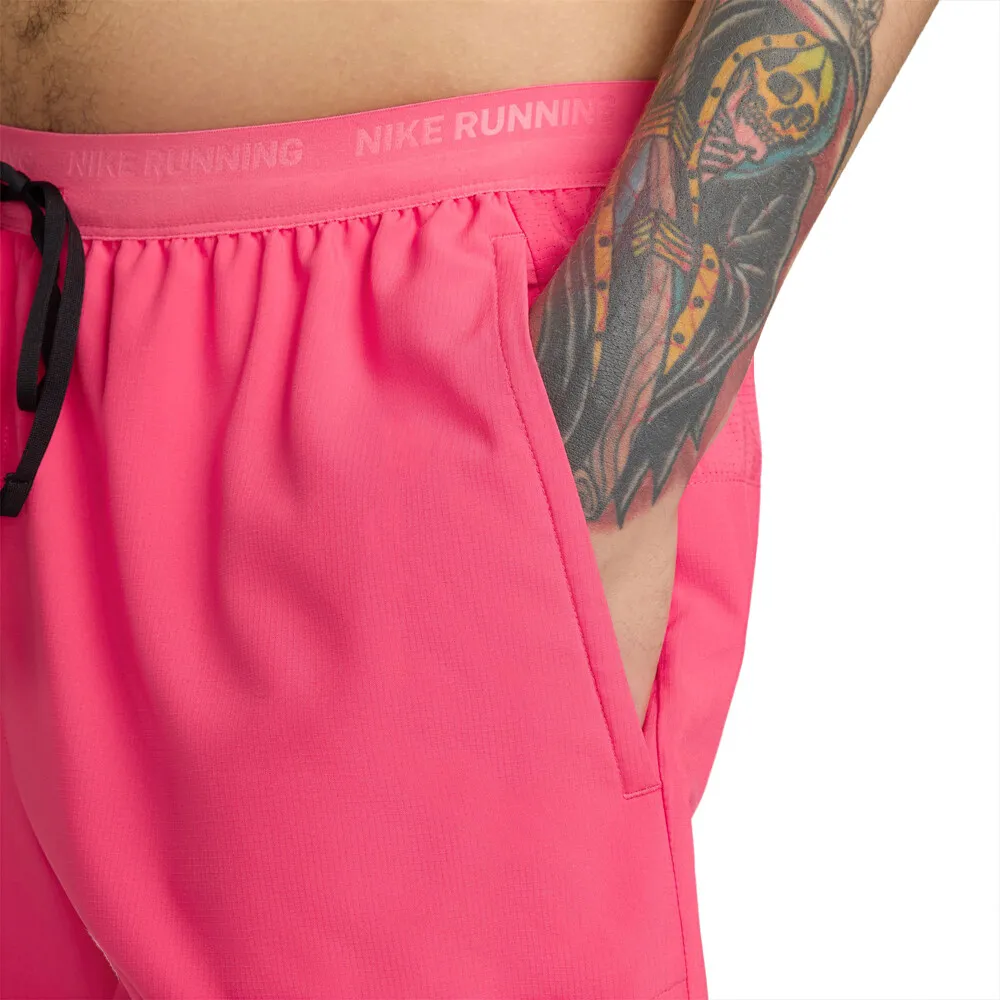 NIKE STRIDE DRIFIT 7 PULGADA 2 EN 1 PANTALONES CORTOS RUNNING  FA24