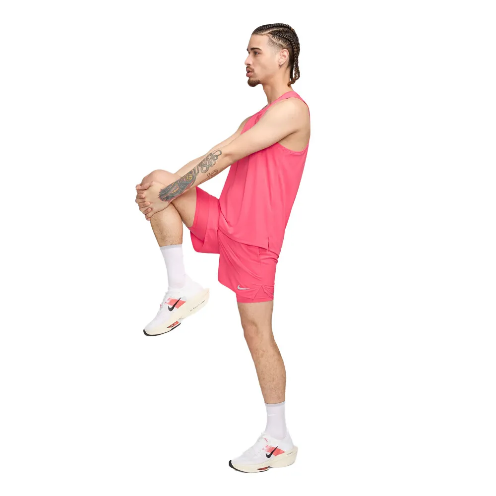 NIKE STRIDE DRIFIT 7 PULGADA 2 EN 1 PANTALONES CORTOS RUNNING  FA24