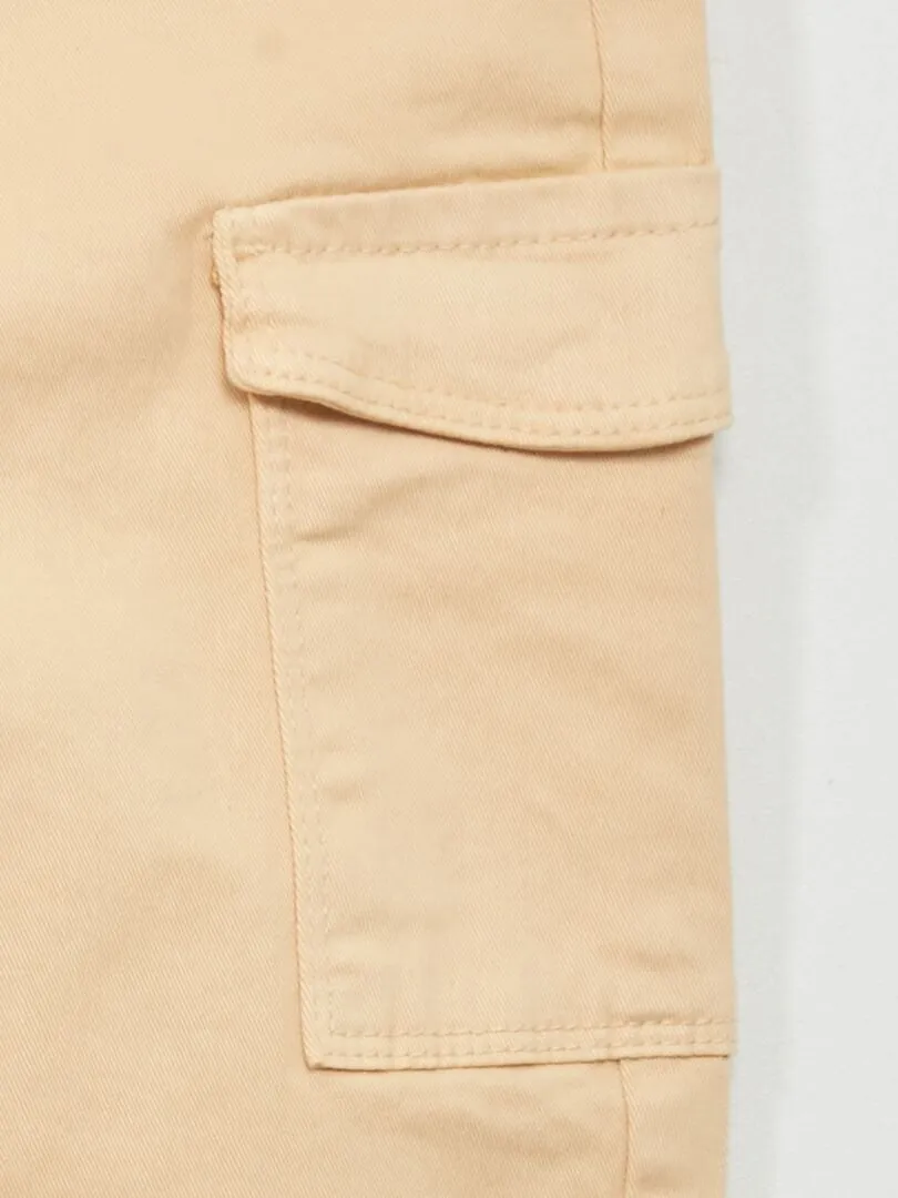 PANTALóN PAPERBAG CON BOLSILLOS  AMARILLO