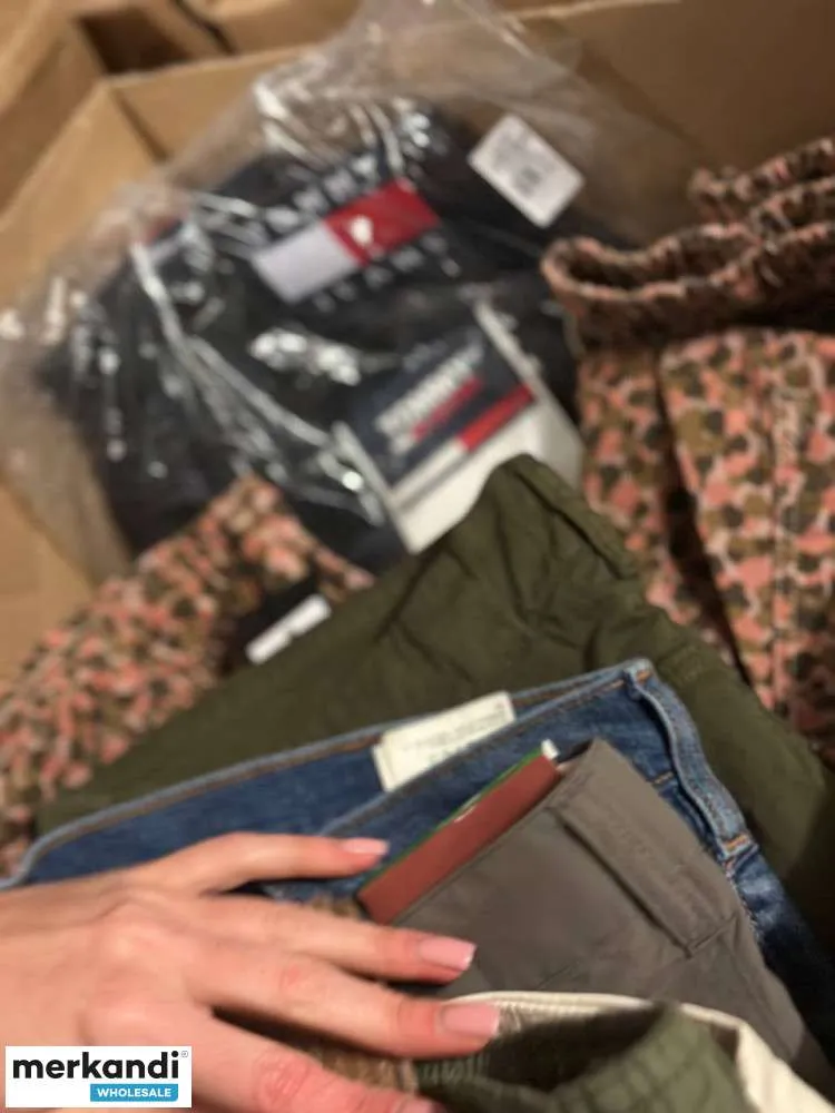 Ropa de marca, Remanentes, Liquidación, Primeras marcas, Mejores marcas, Palets, Ropa, Mercancías mixtas