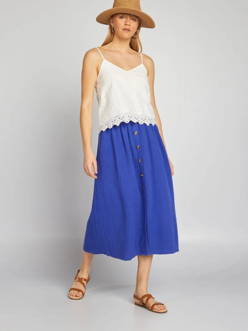TOP CON BORDADO INGLéS  BEIGE