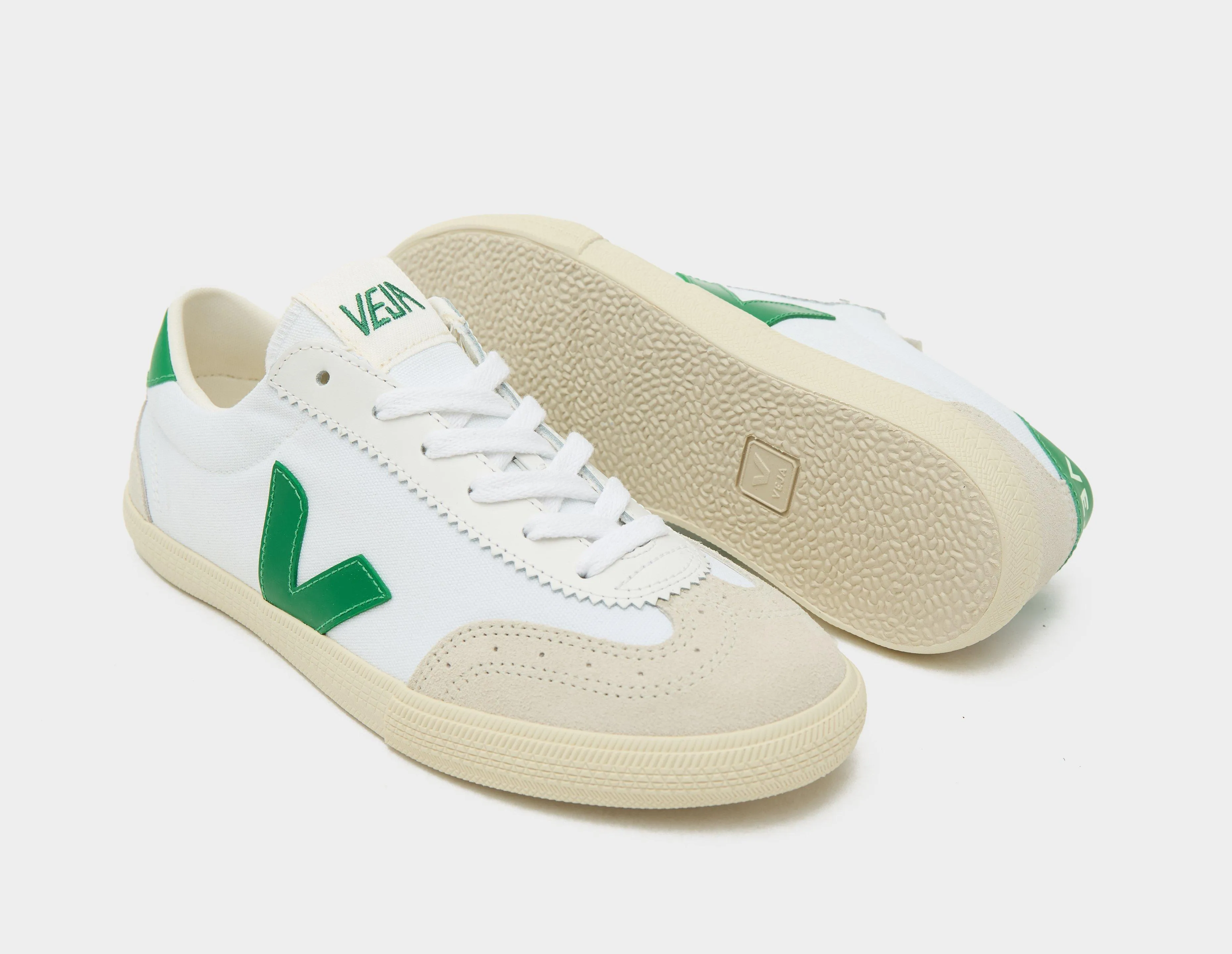 Veja Volley Canvas Women's