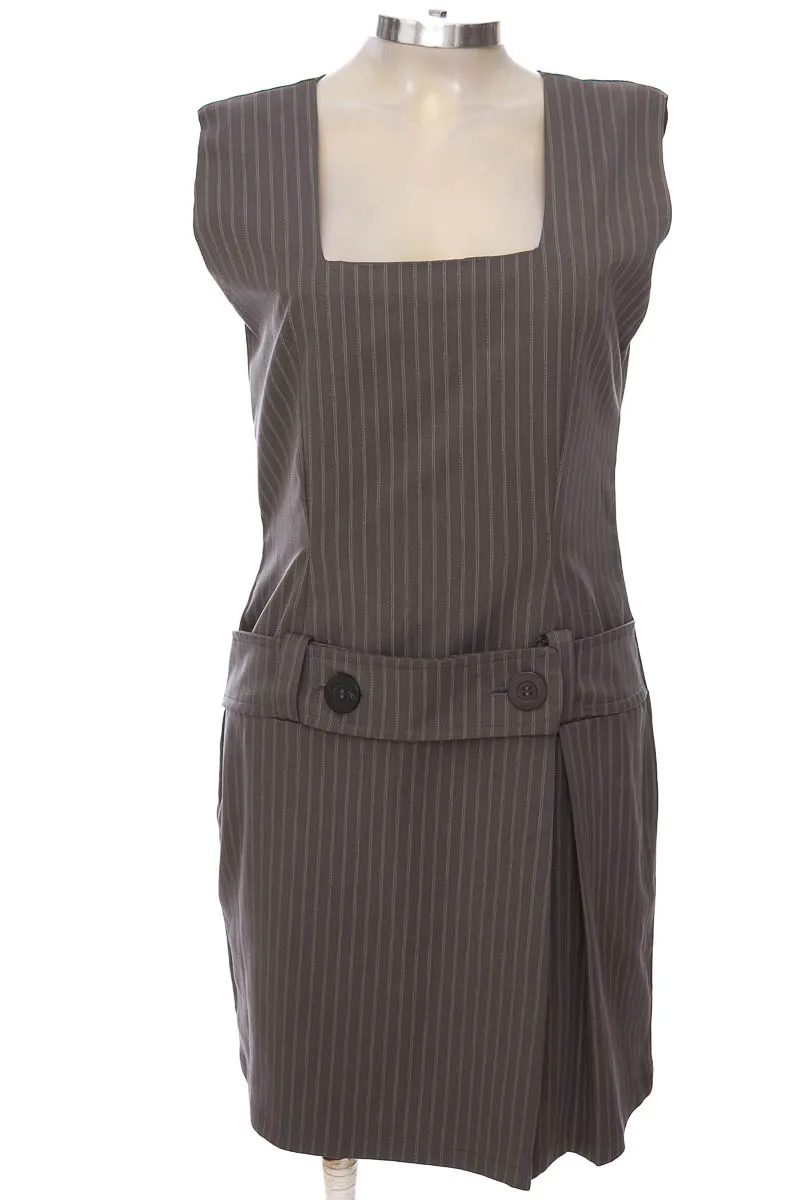 VESTIDO / ENTERIZO COLOR GRIS  CLOSEANDO