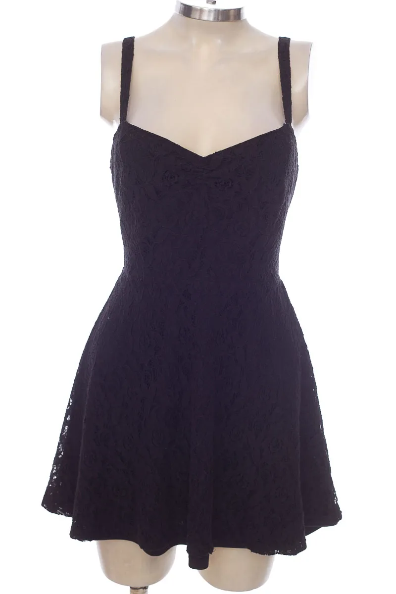 VESTIDO / ENTERIZO COLOR NEGRO  FOREVER 21