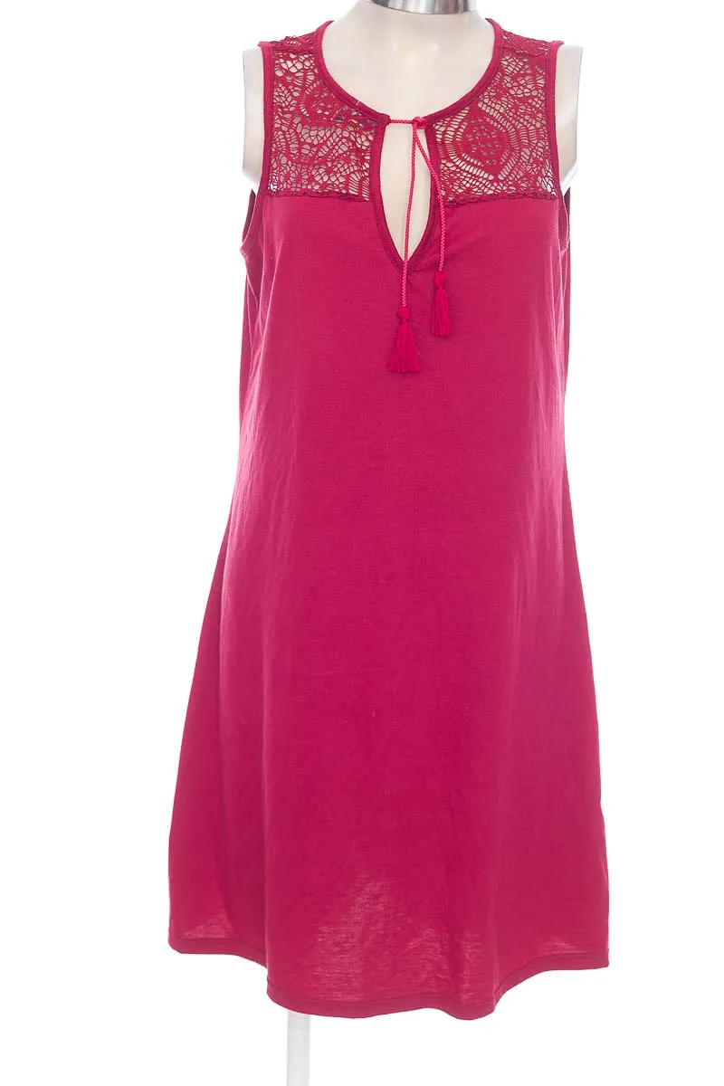 VESTIDO / ENTERIZO COLOR VINOTINTO  CLOSEANDO