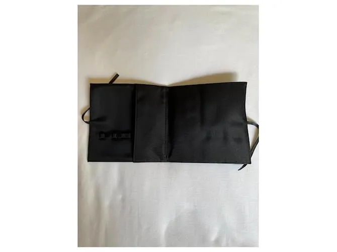Yves Saint Laurent Bolsa de joyería YSL Negro 