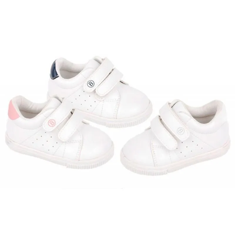 Zapatillas deporte primeros pasos